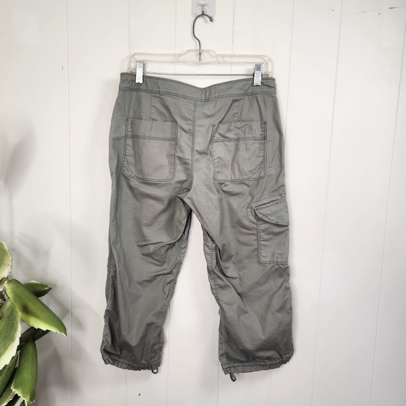 The North Face Gray Capri Cropped Pants Hiking Summer Outdoors Womens size 6 - Picture 7 of 11